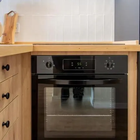 Downtown Flat With 46 Sqm Private Rooftop Terrace