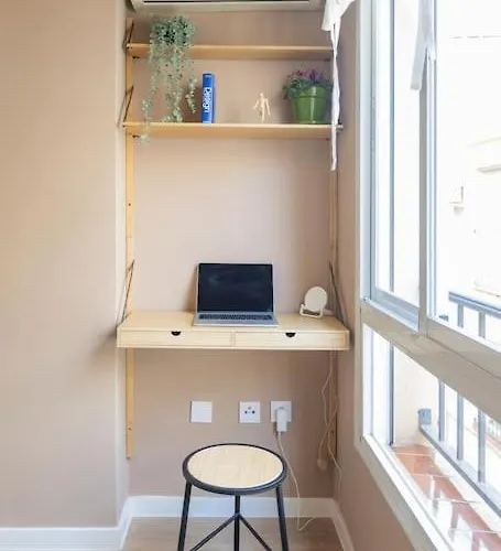 Downtown Flat With 46 Sqm Private Rooftop Terrace