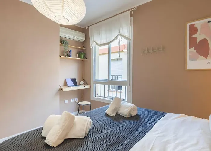 Downtown Flat With 46 Sqm Private Rooftop Terrace