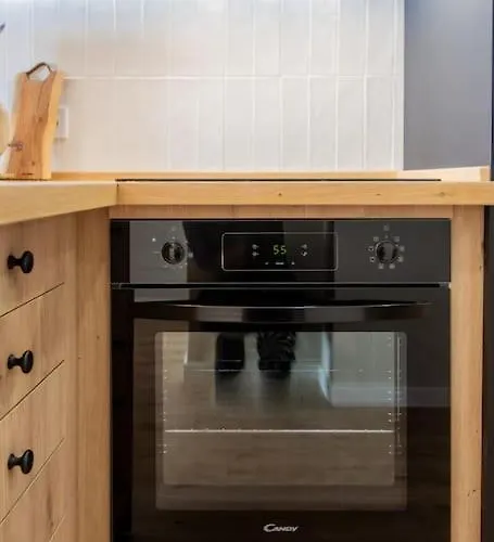 Downtown Flat With 46 Sqm Private Rooftop Terrace